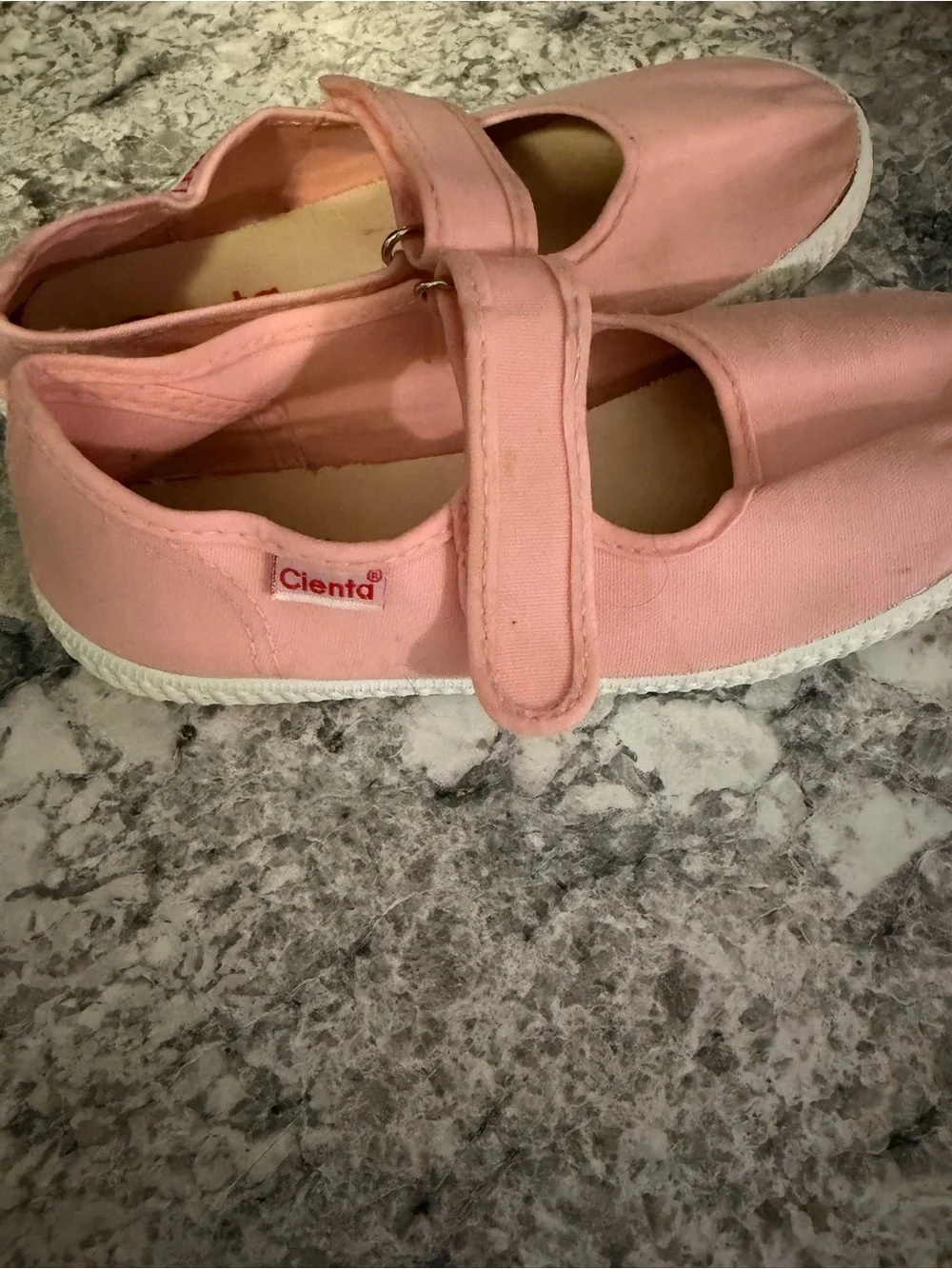 Cienta comfortable pink